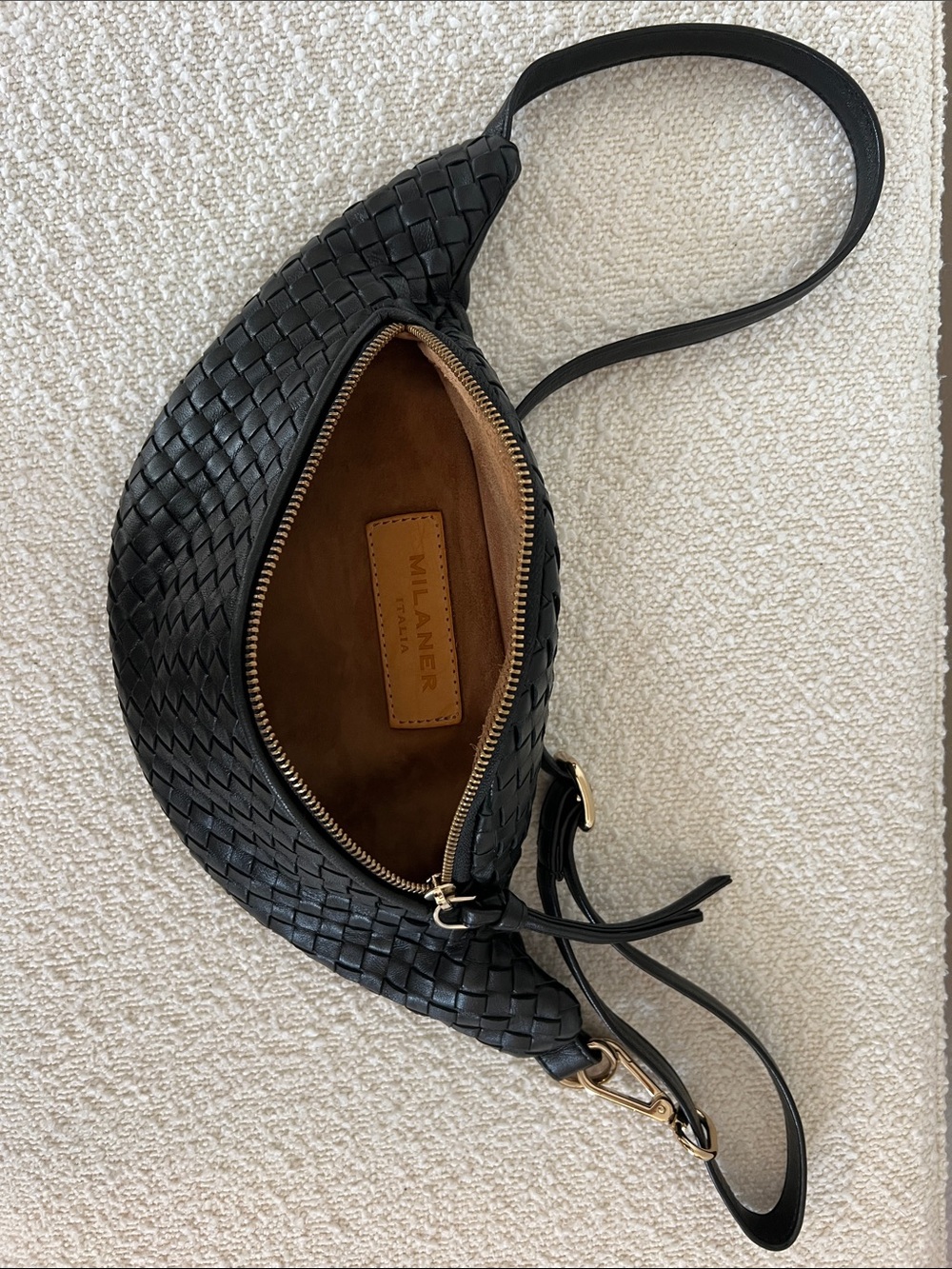 Milaner Italia Woven Leather Crossbody Sling Bag in Black